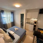 Apartment Emilija Brela