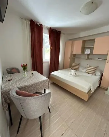 Apartman Emilija Brela