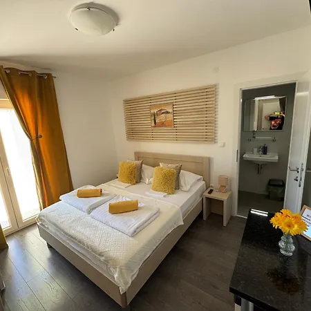 Апартаменти Emilija Брела